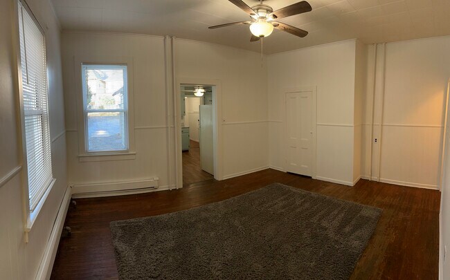 Comedor - 105 Chambers St