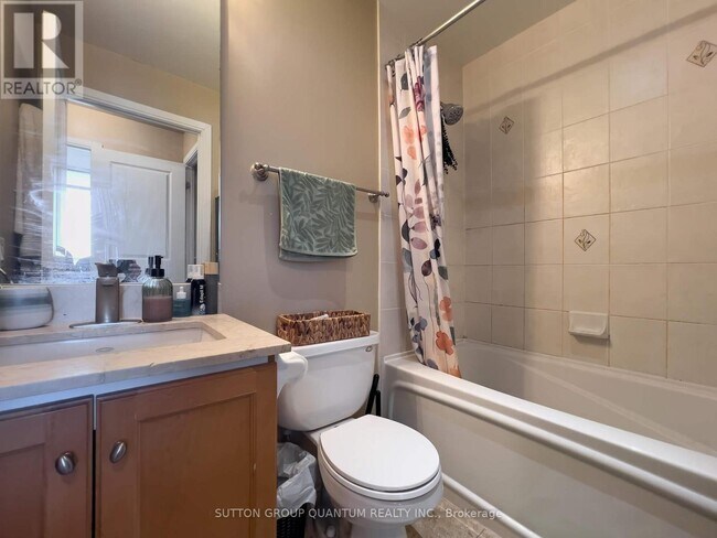 Photo du bâtiment - 18 Yorkville Ave