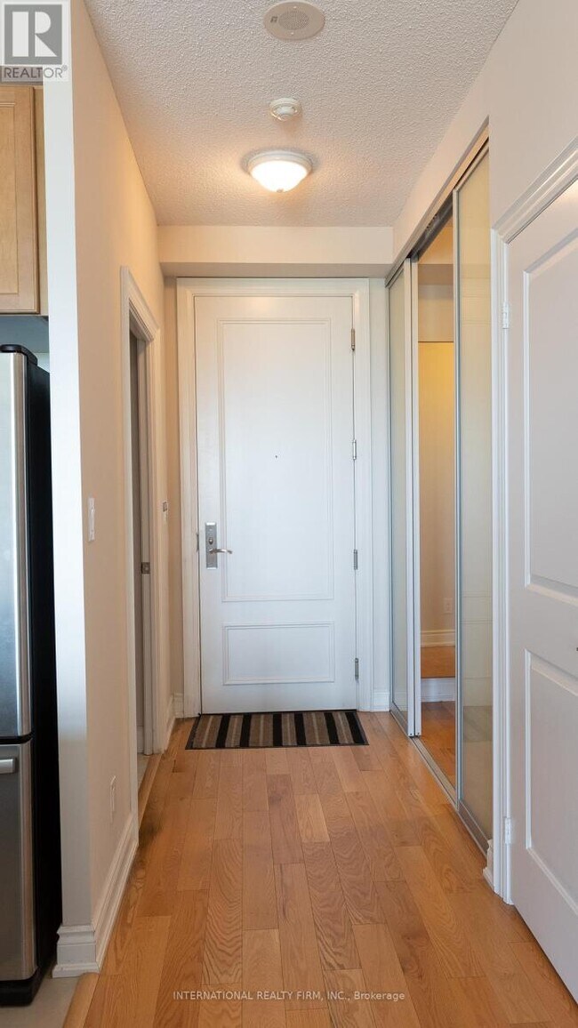 Photo du bâtiment - 20 Bloorview Pl