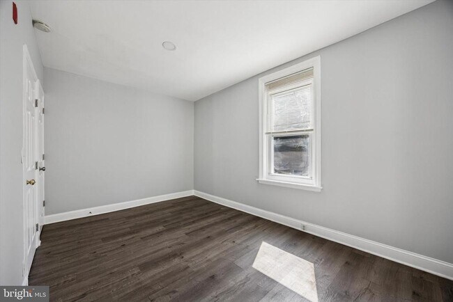 Foto del edificio - 6154 Lebanon Ave