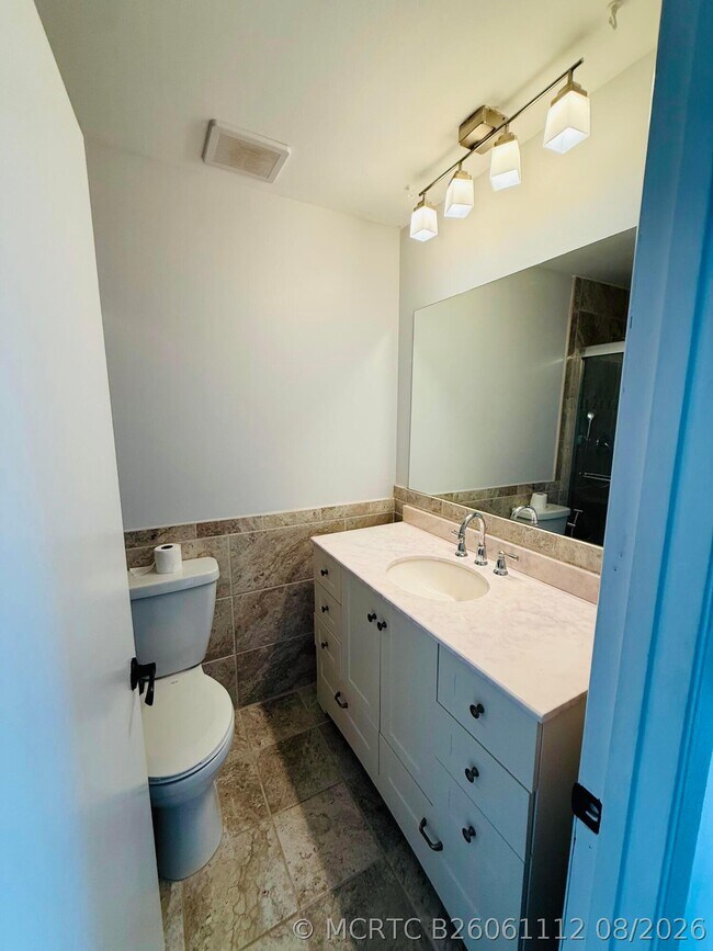 Building Photo - 12134 Regal Ct E