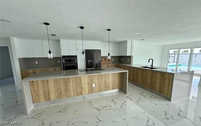 Foto del edificio - 111 E North Shore Ave