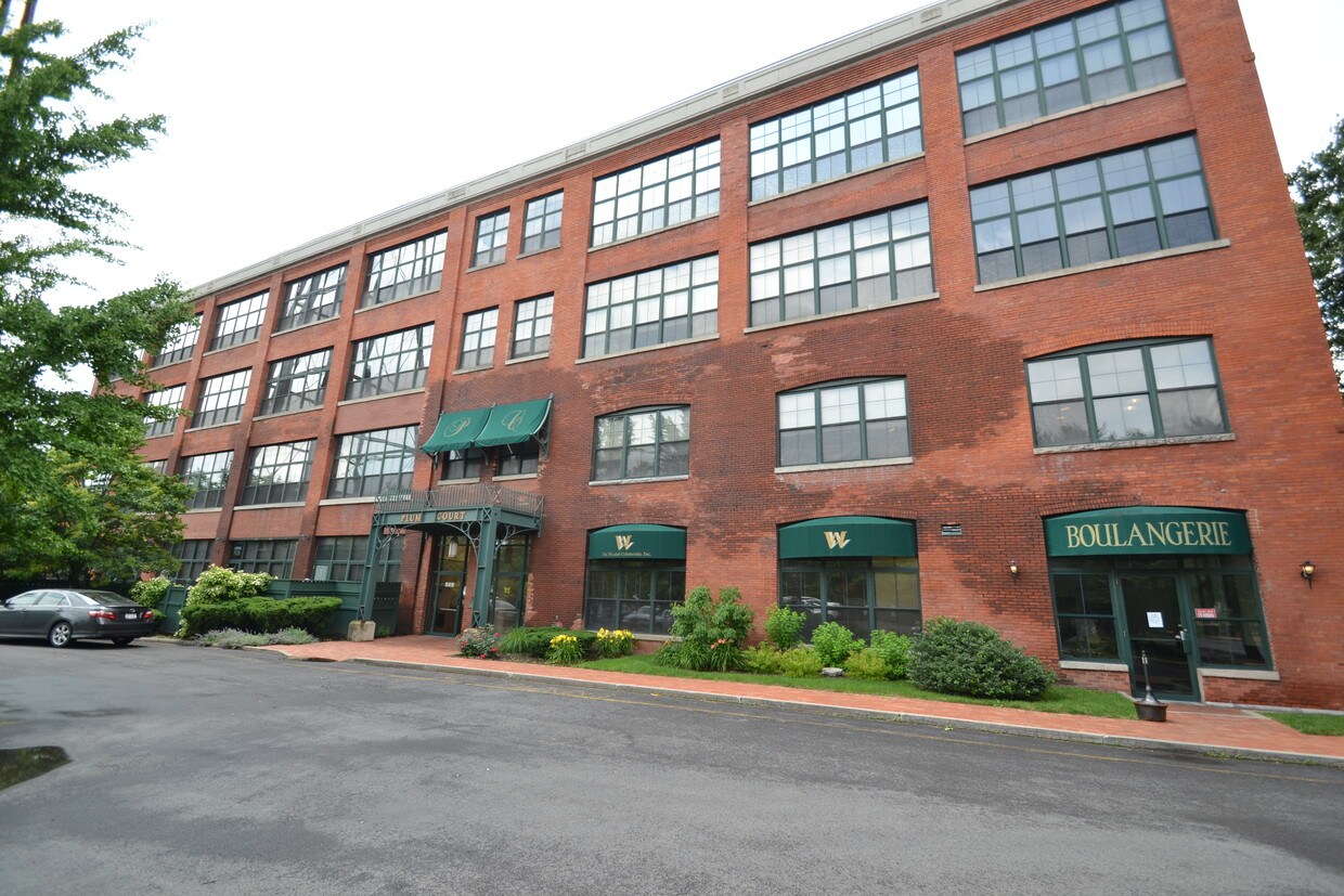 526 Plum St, Syracuse, NY 13204 Apartments in Syracuse, NY