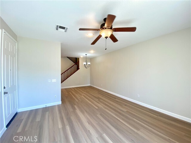 Foto del edificio - 8692 E 9th St