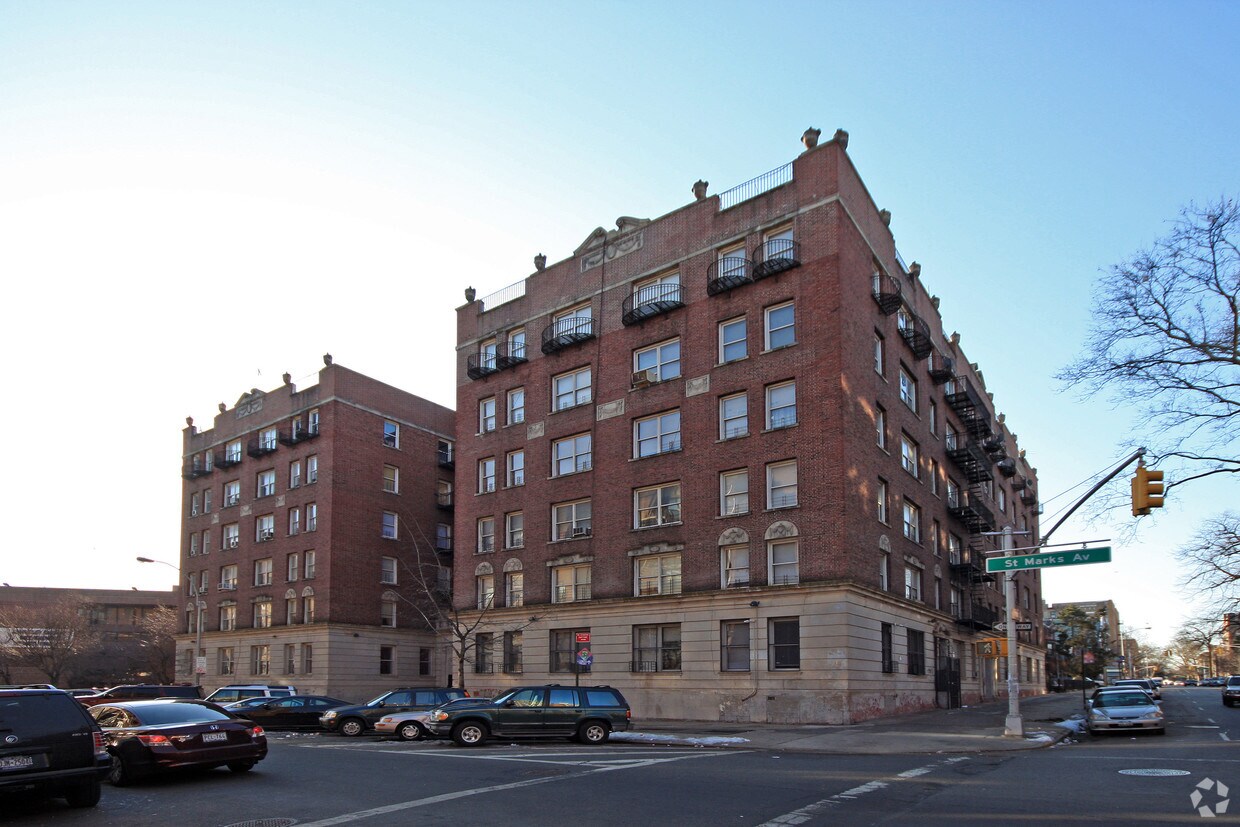 780-792 Sain Marks Ave - 780-792 Saint Marks Ave
