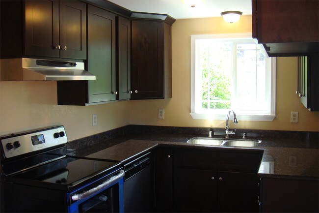 Building Photo - 6022 S Verde St