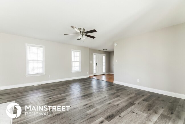 Building Photo - 18 Barrette Ln