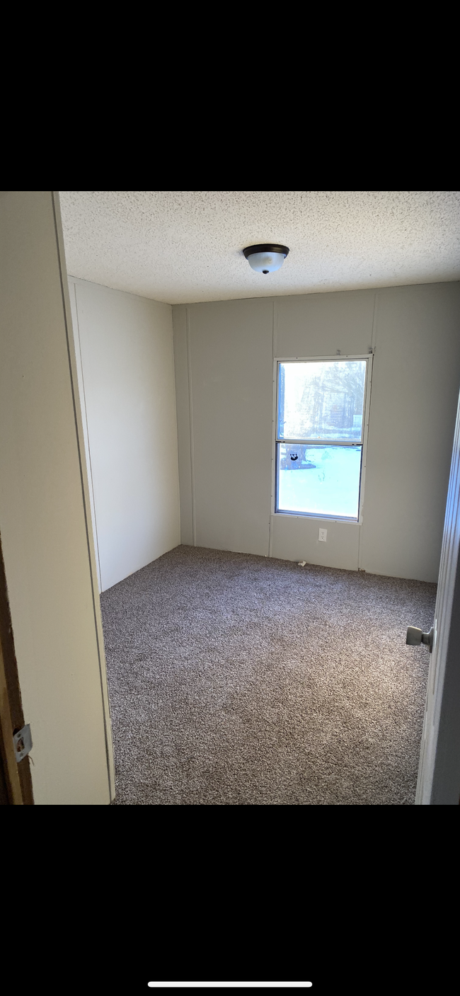 Building Photo - 156 Janet Dr