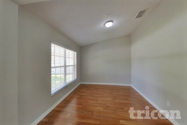 Building Photo - 17128 Woodcrest Way