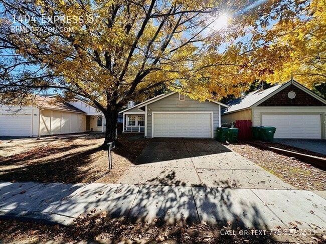 Building Photo - 1404 Express St