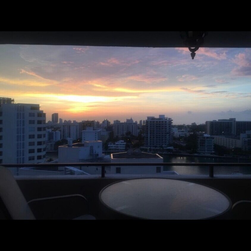 Balcony - 11 Island Ave