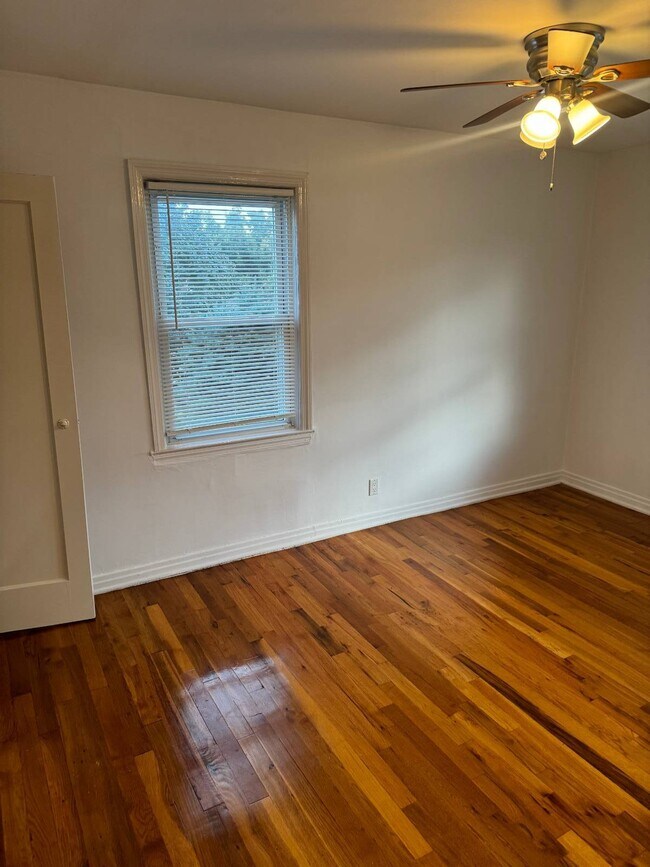 Building Photo - 47-13-47-21 21st Ave