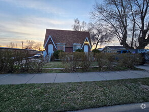 Building Photo - 1667 N 200 W