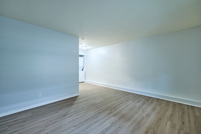 Foto del edificio - 6301 C St