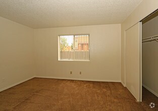 Interior Photo - Lincoln Place Apartments
