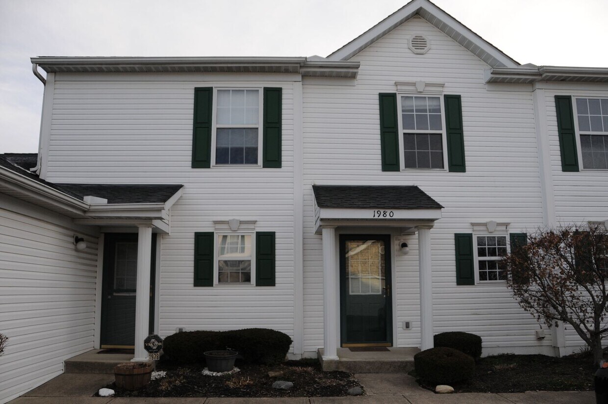 1980 Hoadley Dr, Columbus, OH 43228 Townhome Rentals in Columbus OH