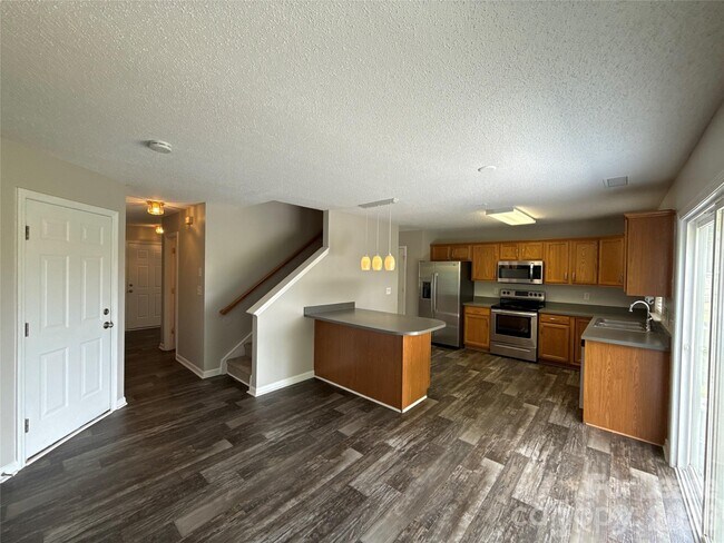 Foto del edificio - 1032 Meadowbrook Ln SW
