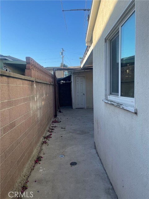 Foto del edificio - 9157 Bentel Ave