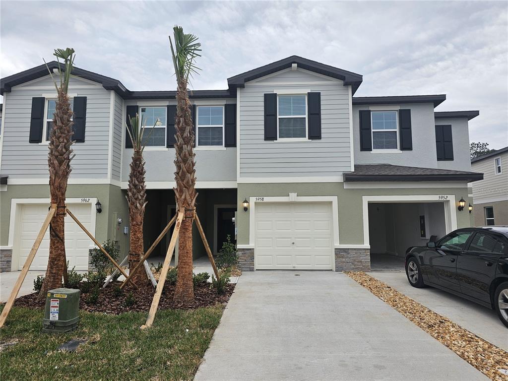 Foto principal - 5958 Shiner St