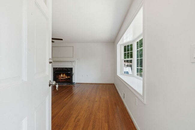 Foto del edificio - 9404 Limestone Pl