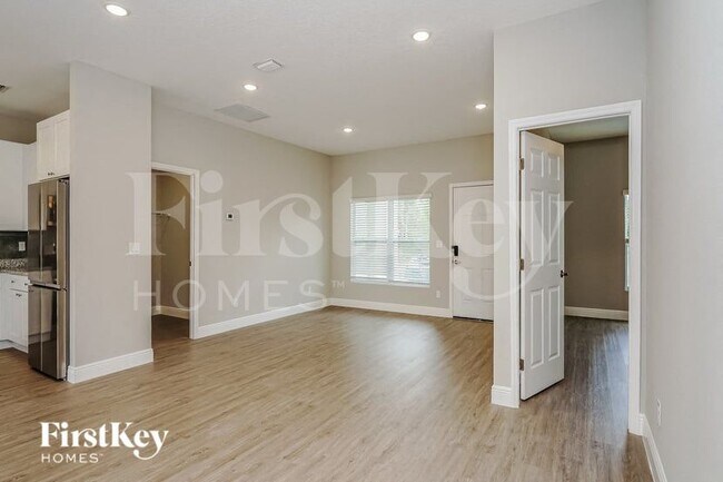 Foto del edificio - 2867 Tivoli Ave SE