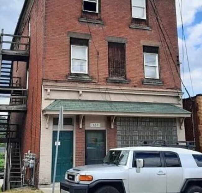 Photo - 327 Brinton Ave Apartment