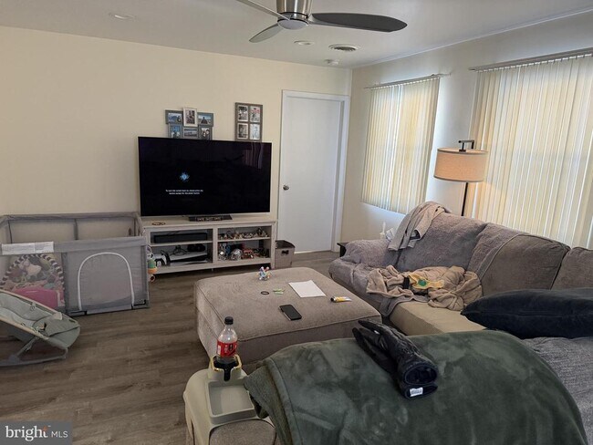 Foto del edificio - 7608 Heritage Dr