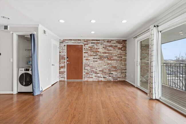 Foto del edificio - 5000 Baltimore Ave