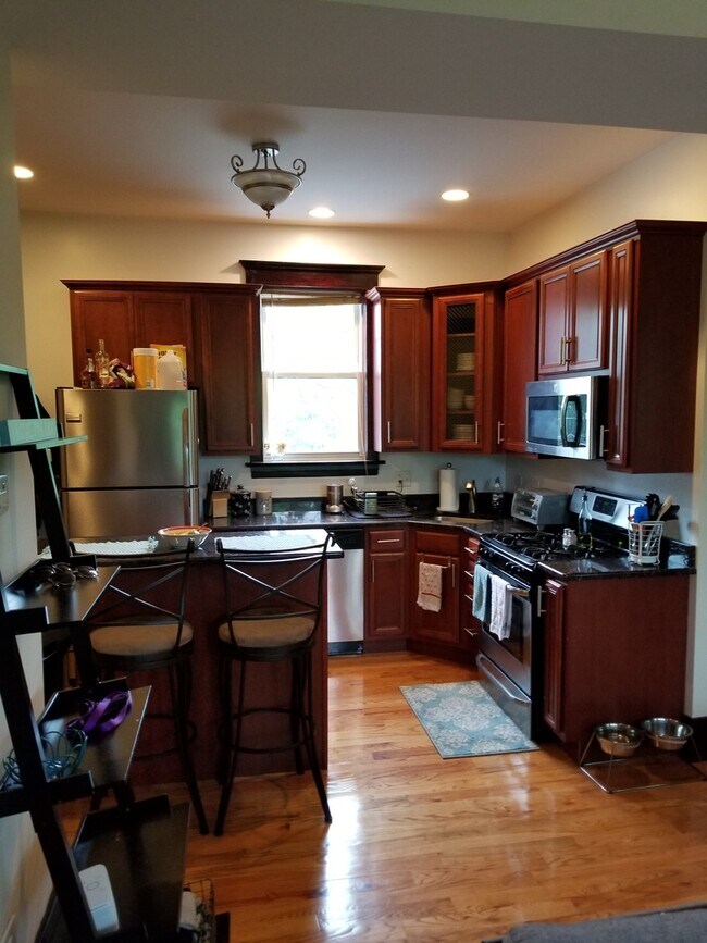 Foto del edificio - 3445 N Wolcott Ave