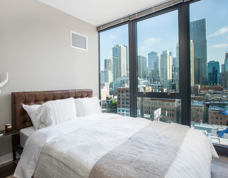 Foto principal - 65 W Erie St