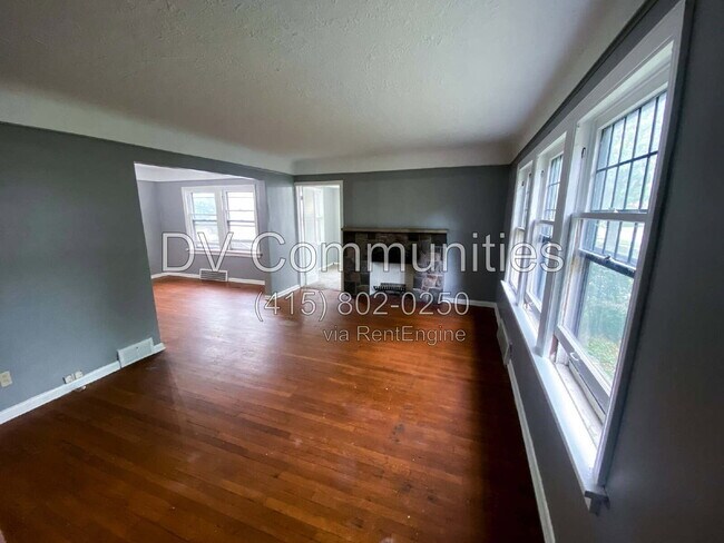Foto del edificio - 1504 Sherbrook Rd