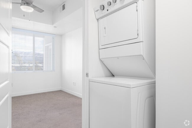 1BR, 1BA - 624SF - Laundry - Granary Place Apartments