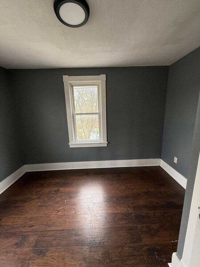 Foto del edificio - 283 Abbe Rd N