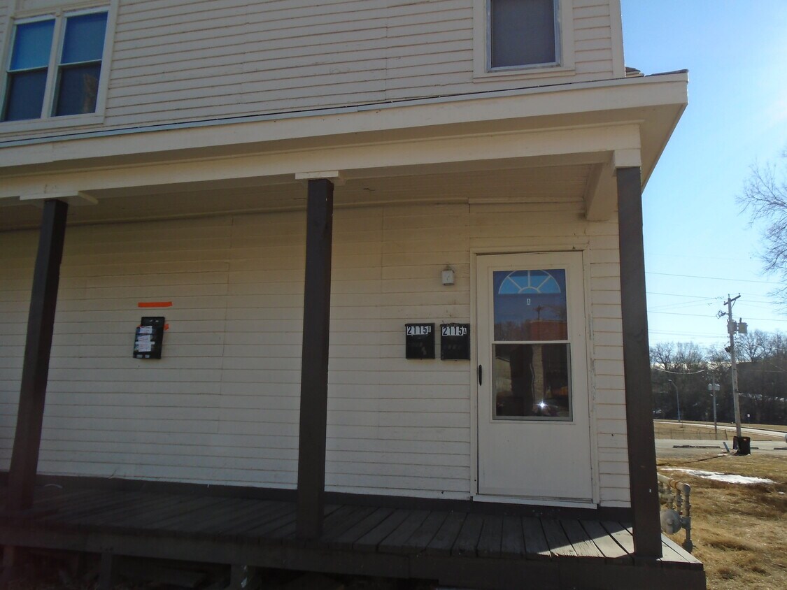 Primary Photo - 2115 Saint Joseph Ave