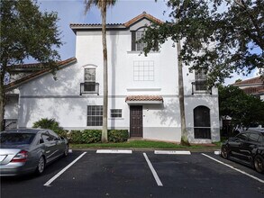 Building Photo - 761 SW 148th Ave