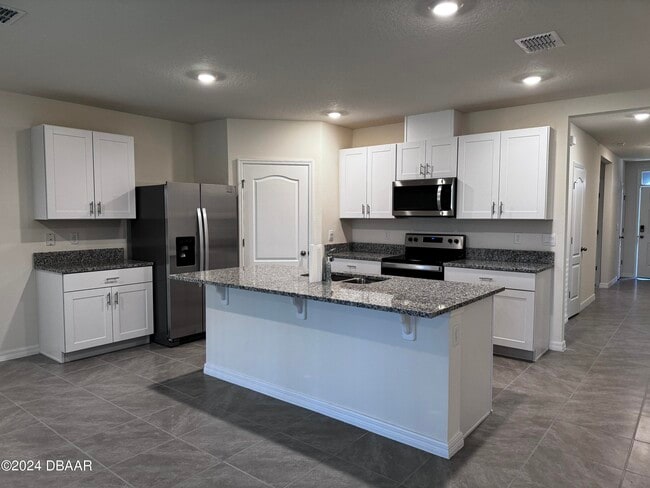 Building Photo - 2790 Fermoy Dr