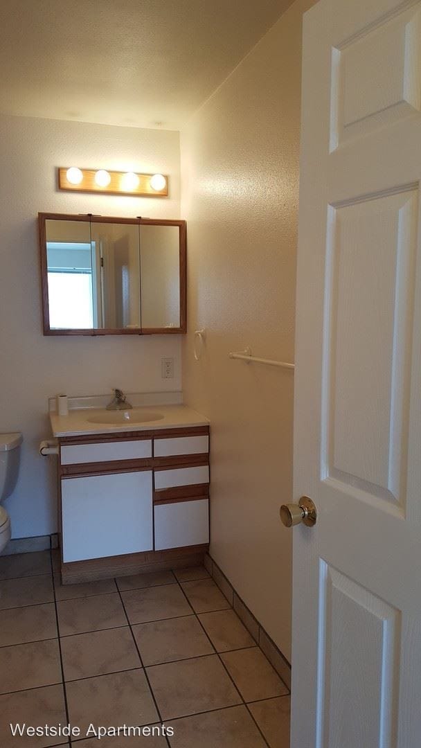 Building Photo - 2 br, 1 bath Apartment - 1309 1st Ave SW