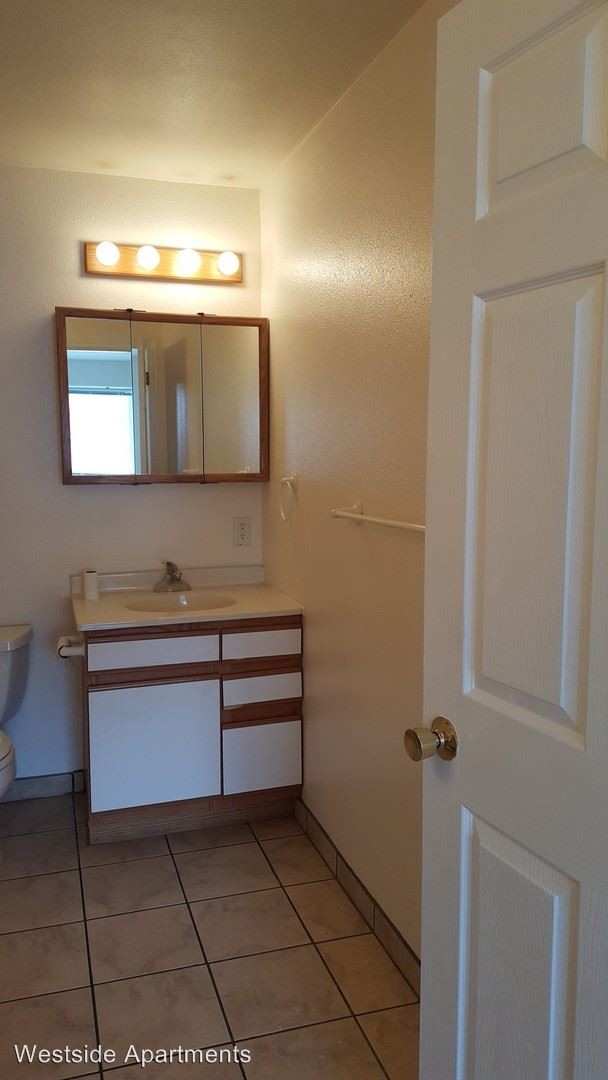 Foto del edificio - 2 br, 1 bath Apartment - 1309 1st Ave SW