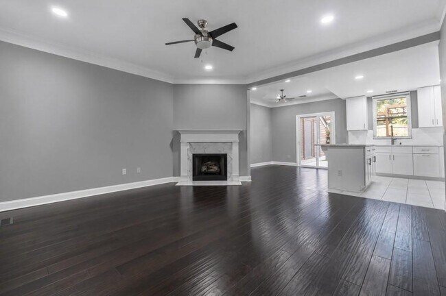 Foto del edificio - 3539 Mt Vernon Cir