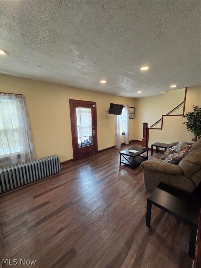 Building Photo - 22031 Miller Ave