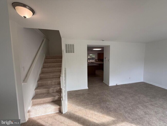 Foto del edificio - 3 Coachlight Dr