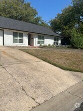Building Photo - 1808 Belford Dr