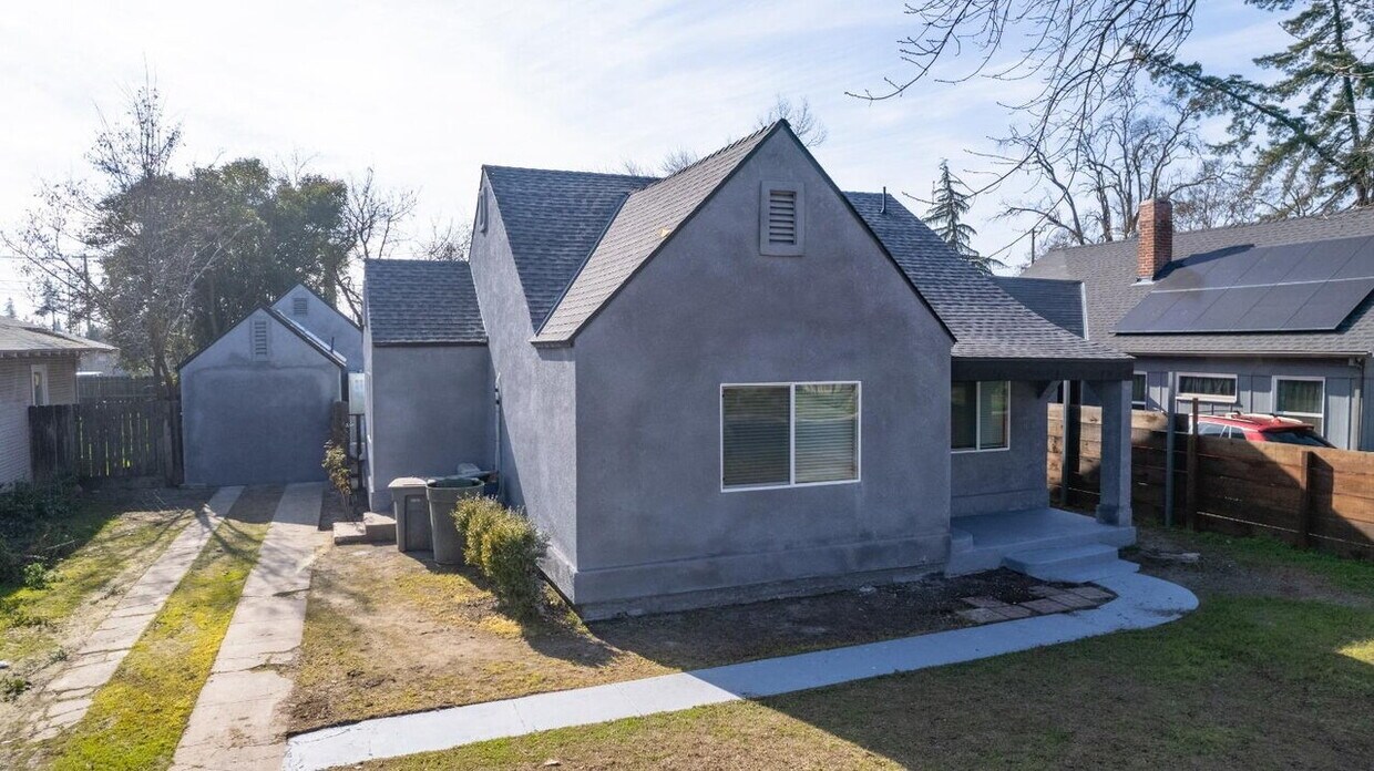 Foto principal - 2 Bed / 1 Bath – 924 Sq. Ft.