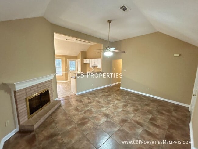 Building Photo - 4294 Bishop Hills Dr