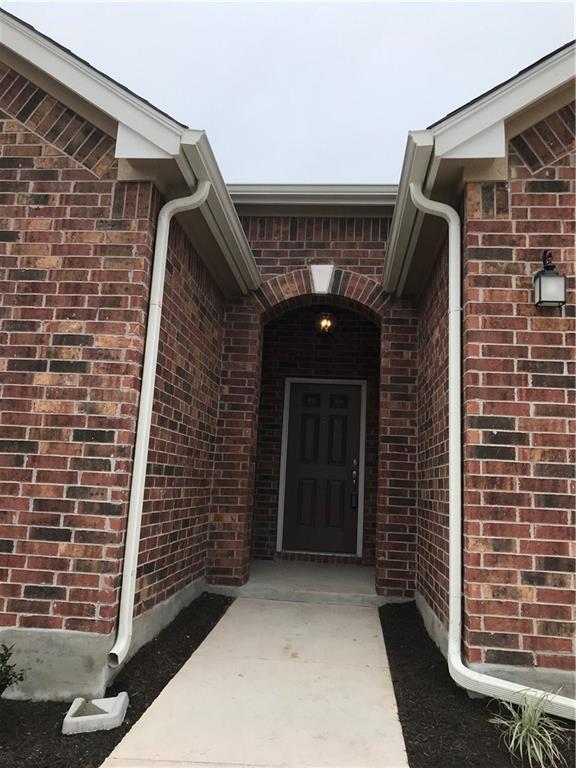 Foto del edificio - 16615 Brogan Ln