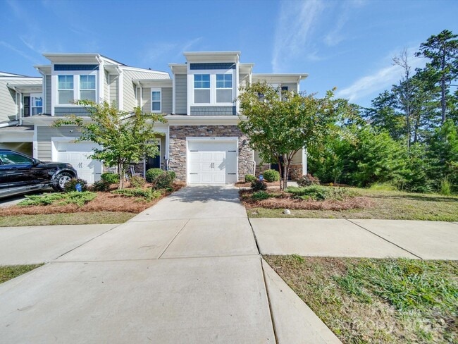 Building Photo - 574 Altamonte Dr