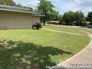 Building Photo - 303 Rilla Vista Dr