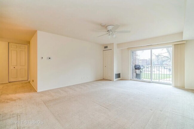 Foto del edificio - 1450 Sandpebble Dr