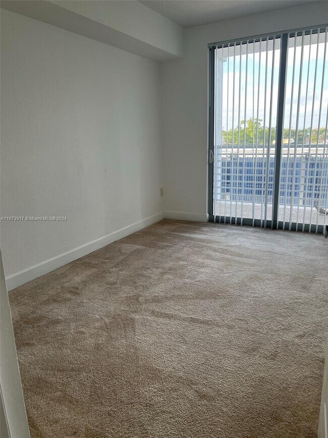 Building Photo - 1830 Radius Dr