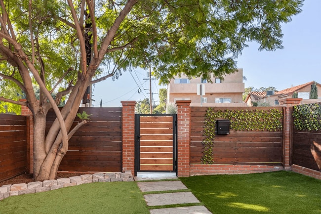 Building Photo - 3766 Sawtelle Blvd